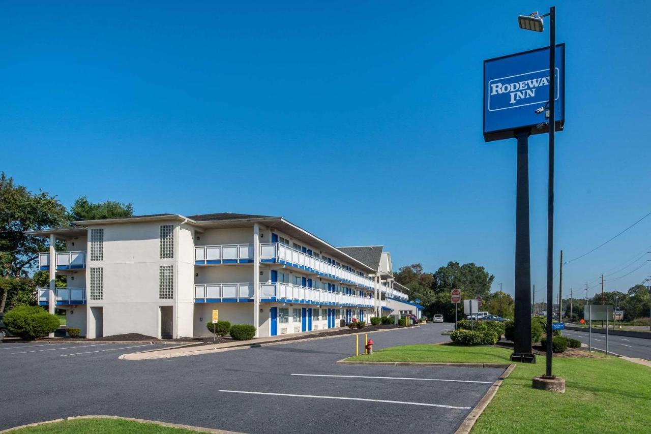 Rodeway Inn Brooklawn Экстерьер фото